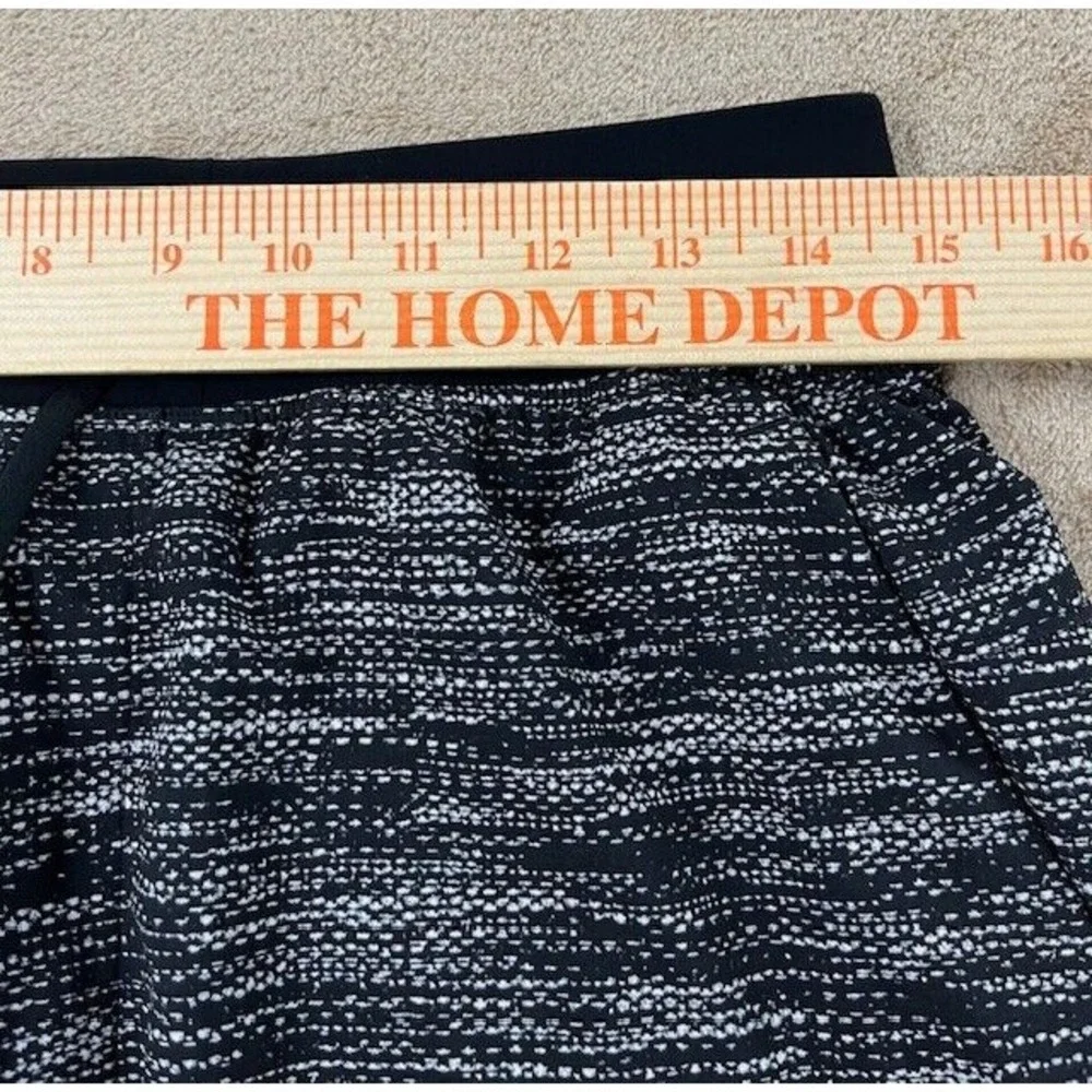 Lululemon T.H.E. Short‎ *9